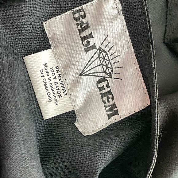 Vintage Rainbow Sequin Vest by Bali Gem, Size S/M - Picture 8 of 9